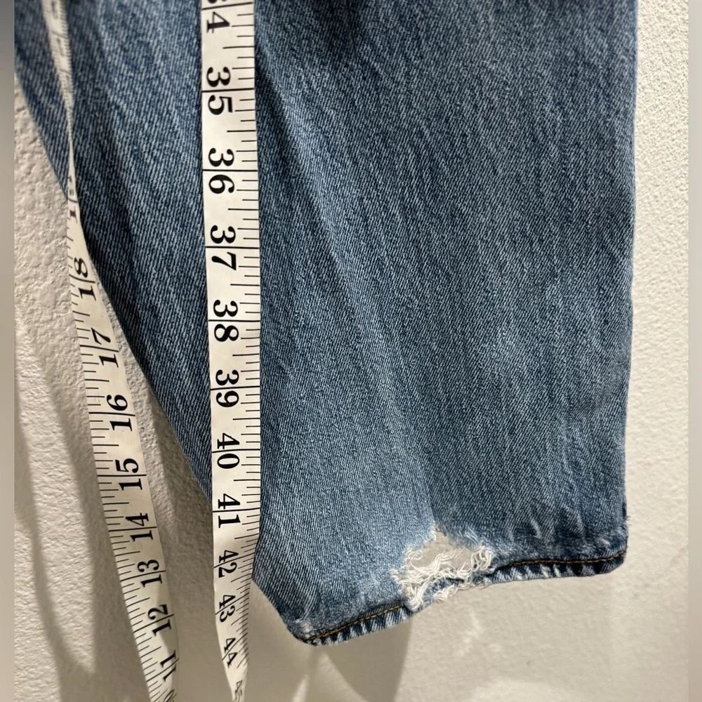 Levi’s 501 Straight Original Men’s Button Fly Heavily Distressed Blue Jeans 38